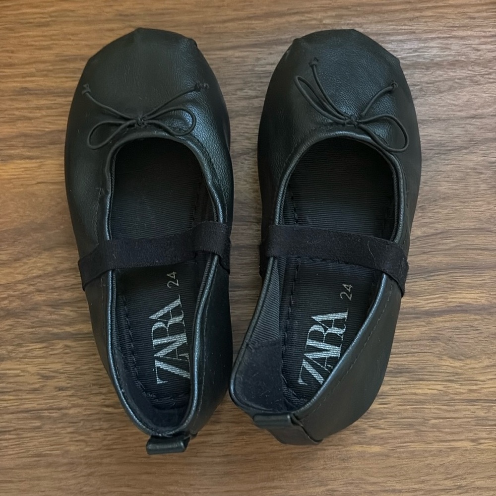Zara Black Ballet Flats